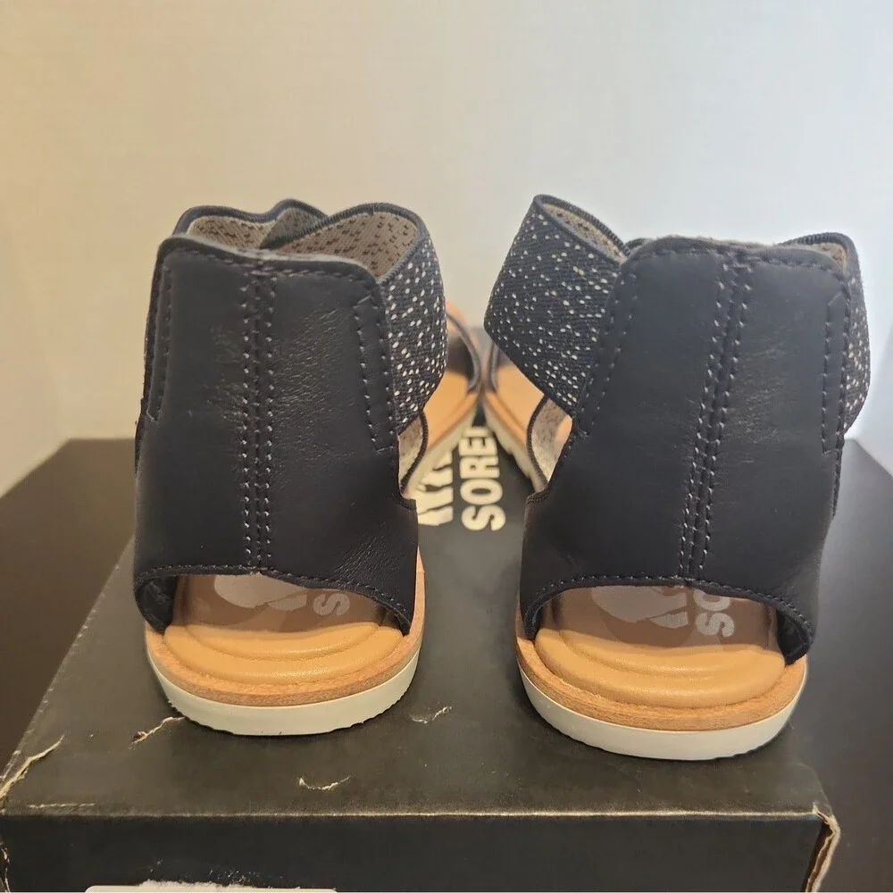 SOREL WOMEN'S  Size 6 ELLA  II  SANDALS  IN  Navy Nocturnal, Sea Salt  NIB